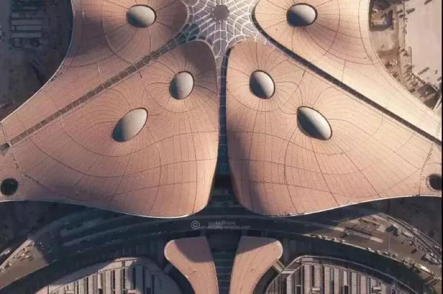 【合作伙伴】帶你領(lǐng)略北京大興國(guó)際機(jī)場(chǎng)中使用的金屬?gòu)?fù)合裝飾材料