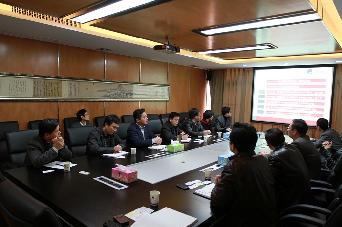 寧波市鎮(zhèn)海區(qū)魏祖民區(qū)長(zhǎng)一行來(lái)我公司考察