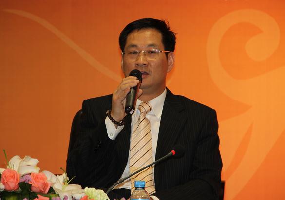 公司總裁袁維鋼出席浙江省股權(quán)投資行業(yè)協(xié)會成立儀式