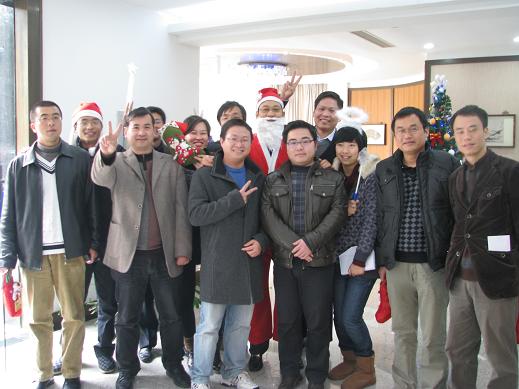公司員工圣誕節(jié)前喜獲神秘禮物